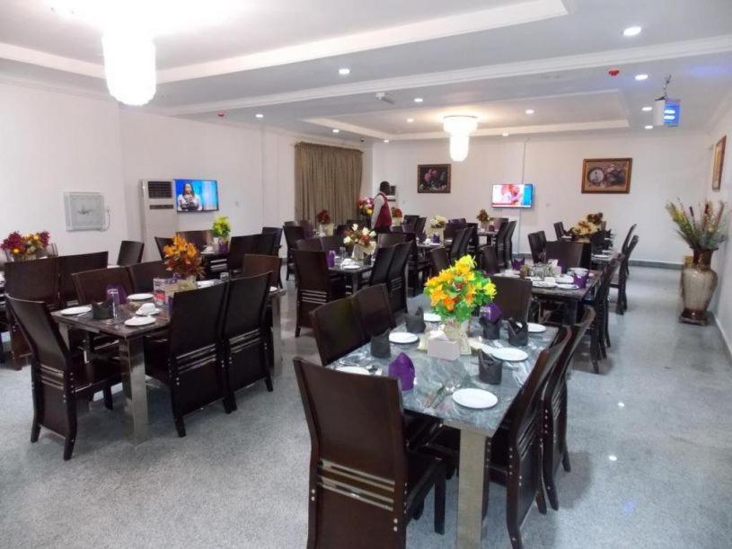 Immaculate Royal Int'L Hotel Owerri Zewnętrze zdjęcie